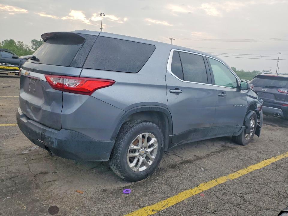 Photo 3 from auction – 2020 CHEVROLET TRAVERSE with VIN 1GNERLKW7LJ273814