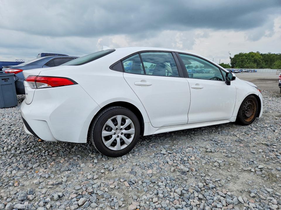 Photo 3 from auction – 2022 TOYOTA COROLLA with VIN 5YFEPMAE7NP285442