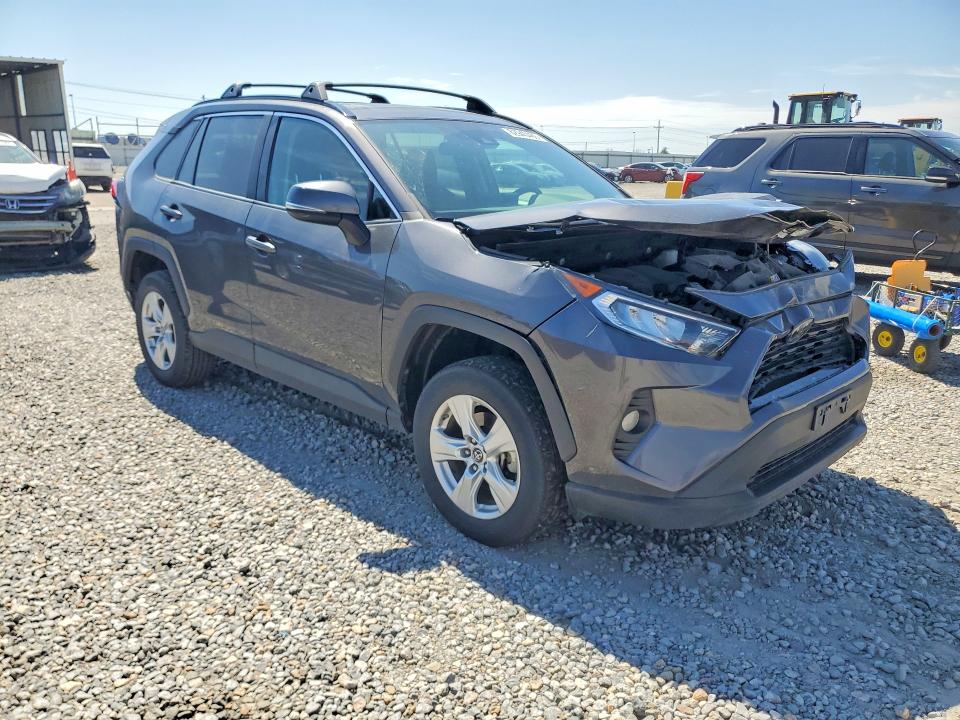 Photo 4 from auction – 2019 TOYOTA RAV4 with VIN 2T3P1RFV3KW047895