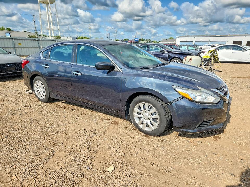 Photo 4 from auction – 2016 NISSAN ALTIMA with VIN 1N4AL3AP8GC279964
