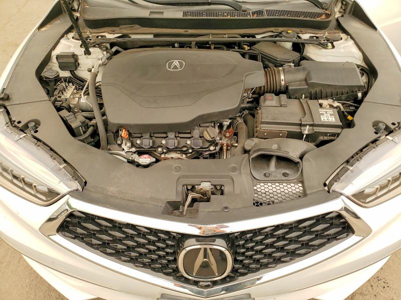 Photo 11 from auction – 2018 ACURA TLX with VIN 19UUB2F70JA007345