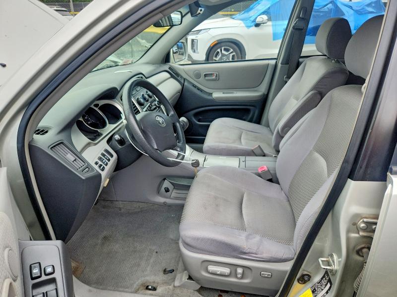 Photo 7 from auction – 2004 TOYOTA HIGHLANDER with VIN JTEEP21A140011904