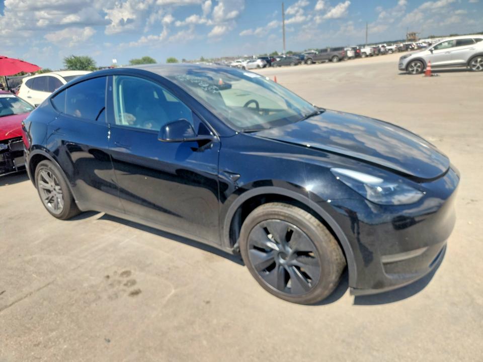 Photo 4 from auction – 2025 TESLA MODEL  Y with VIN 7SAYGDED5SA343599