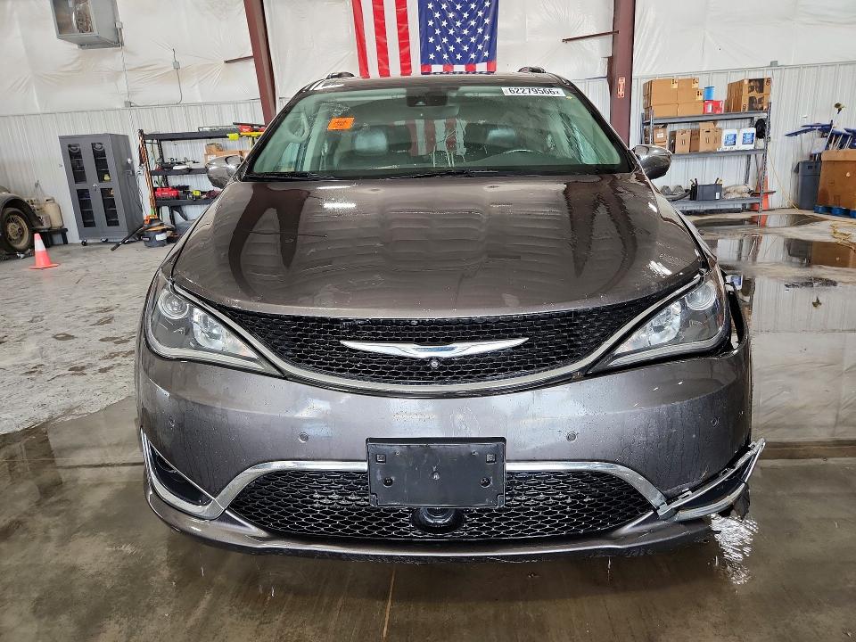 Photo 5 from auction – 2017 CHRYSLER PACIFICA with VIN 2C4RC1GG7HR754554