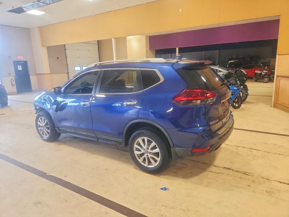 Photo 2 from auction – 2018 NISSAN ROGUE with VIN 5N1AT2MV5JC841207