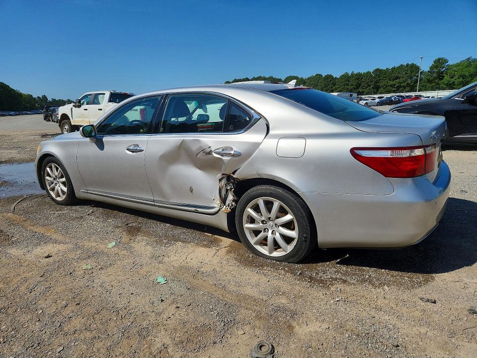Photo 2 from auction – 2007 LEXUS LS with VIN JTHGL46F675012450