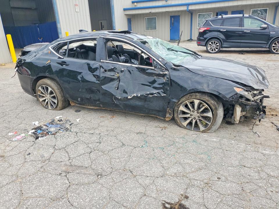 Photo 4 from auction – 2016 ACURA TLX with VIN 19UUB1F35GA006448