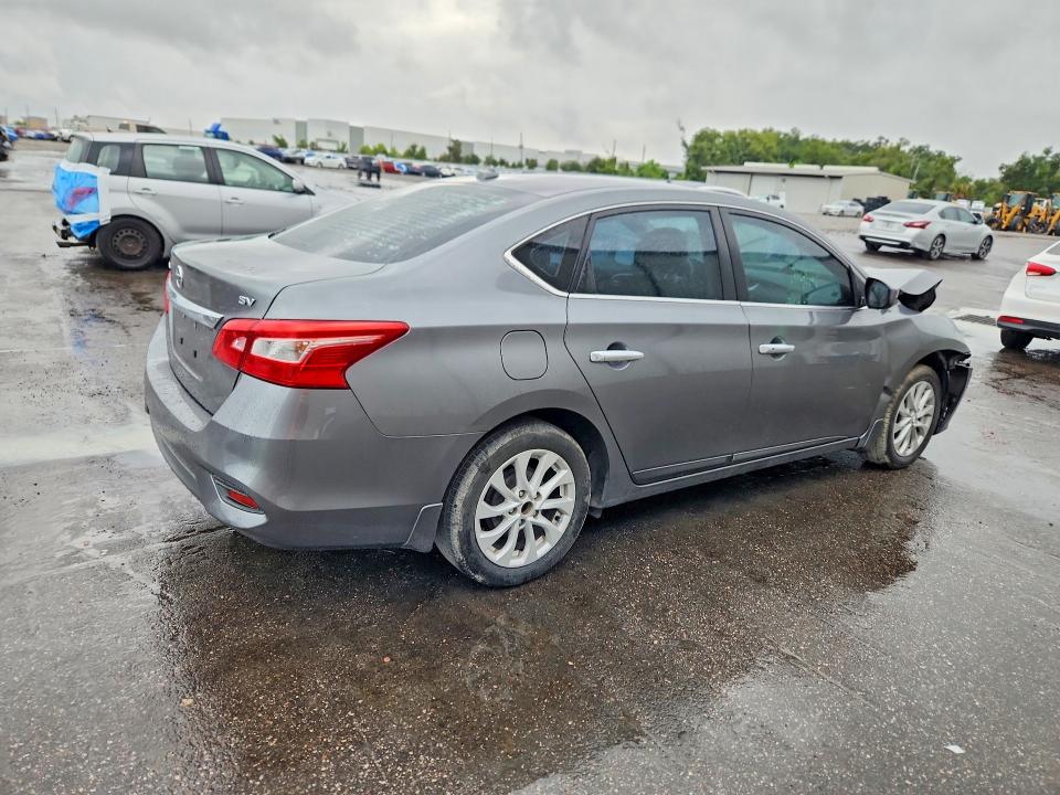 Photo 3 from auction – 2018 NISSAN SENTRA with VIN 3N1AB7AP9JY224039