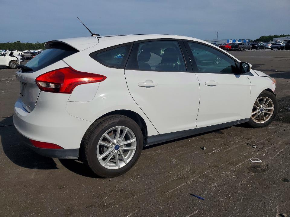 Photo 3 from auction – 2017 FORD FOCUS with VIN 1FADP3K27HL215811
