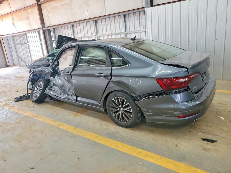 Photo 2 from auction – 2021 VOLKSWAGEN JETTA with VIN 3VWC57BU7MM080324