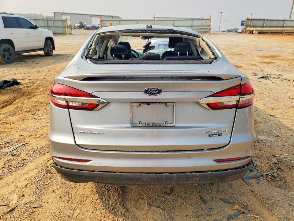 Photo 6 from auction – 2020 FORD FUSION with VIN 3FA6P0SU7LR224706