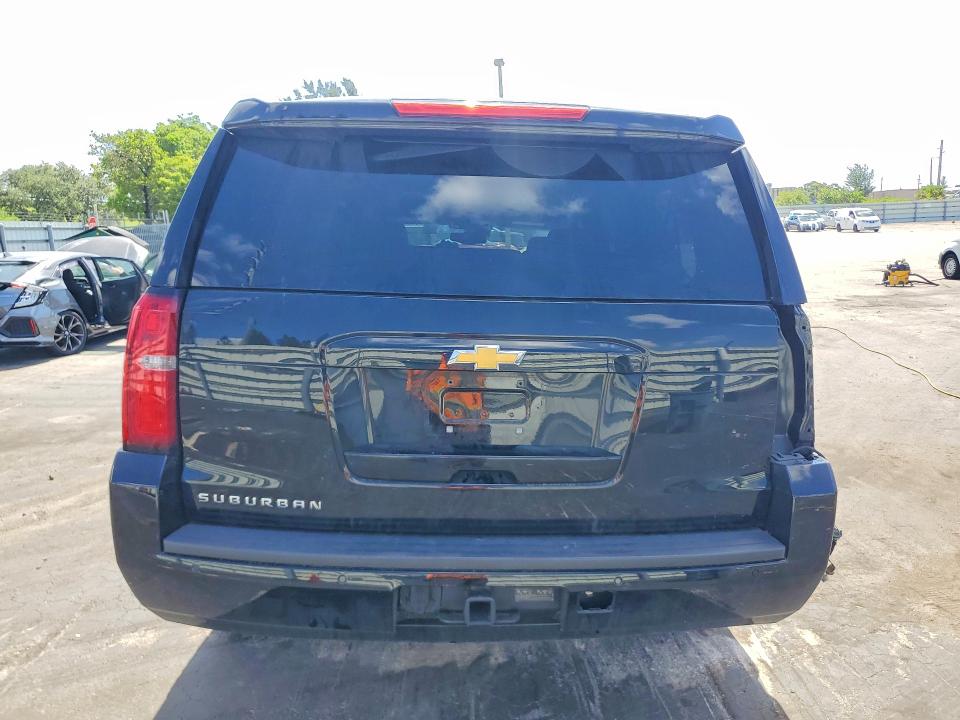 Photo 6 from auction – 2019 CHEVROLET SUBURBAN with VIN 1GNSCHKC0KR173481