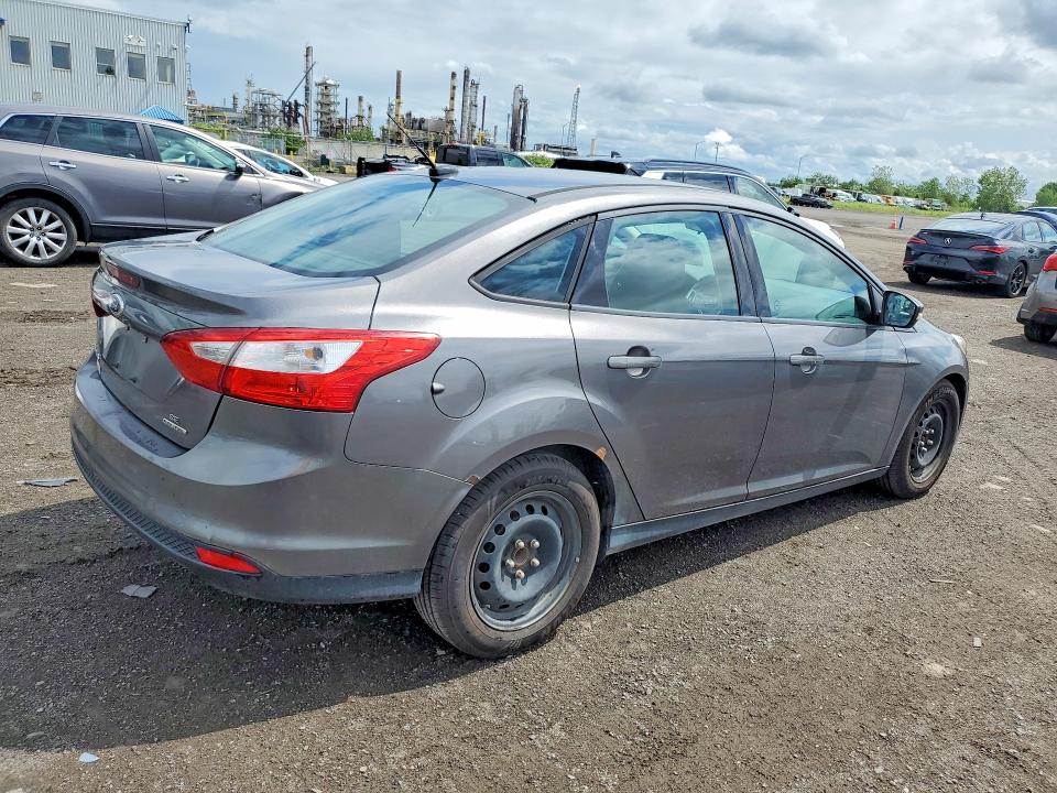 Photo 3 from auction – 2012 FORD FOCUS with VIN 1FAHP3F28CL458631