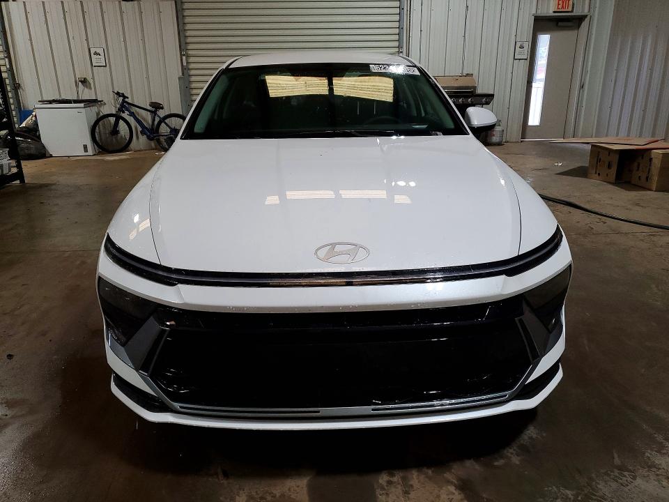Снимка 5 от търг – 2026 HYUNDAI SONATA HYBRID с VIN KMHL24JJ6TA160884