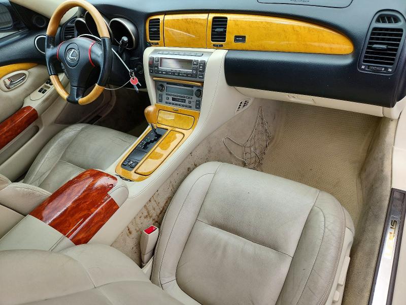 Photo 8 from auction – 2002 LEXUS SC with VIN JTHFN48Y720018848