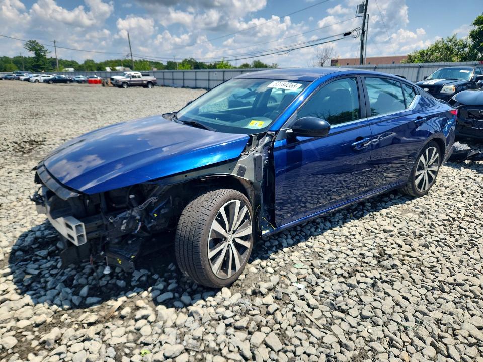 NISSAN ALTIMA 2019 with VIN 1N4BL4CVXKC205749 - Photo from auction
