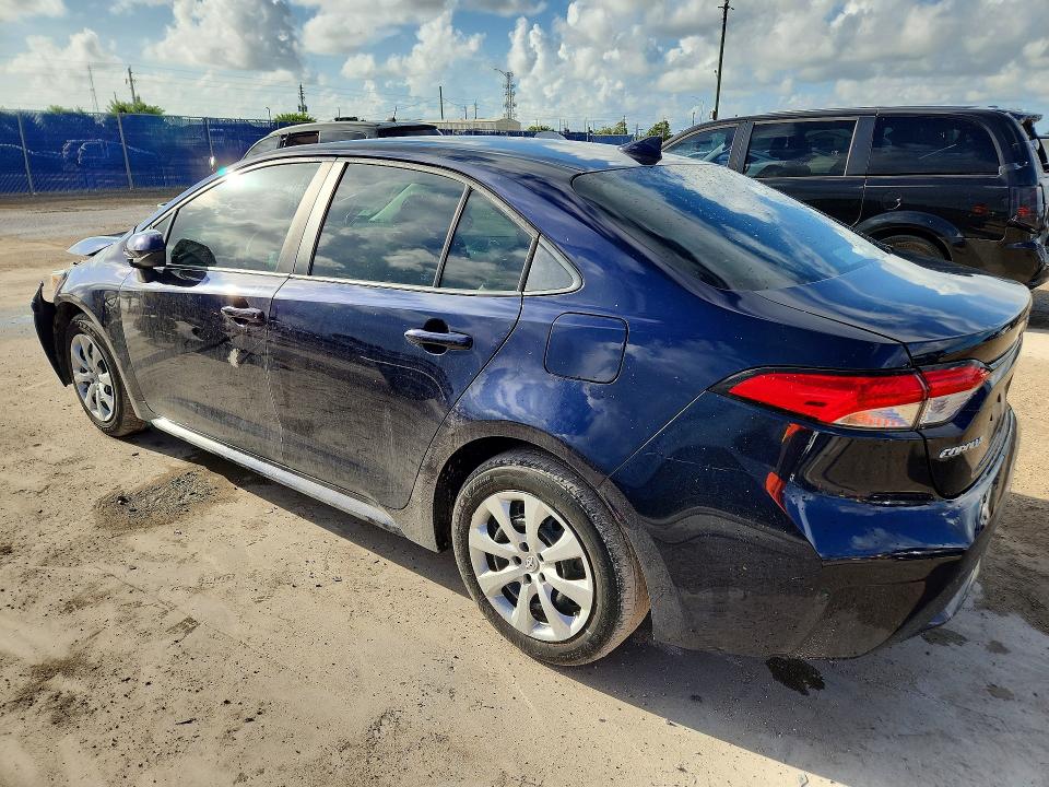 Photo 2 from auction – 2022 TOYOTA COROLLA with VIN 5YFEPMAE1NP314739