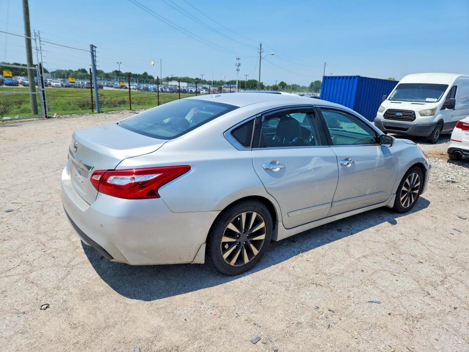 Photo 3 from auction – 2016 NISSAN ALTIMA with VIN 1N4AL3AP3GC267785