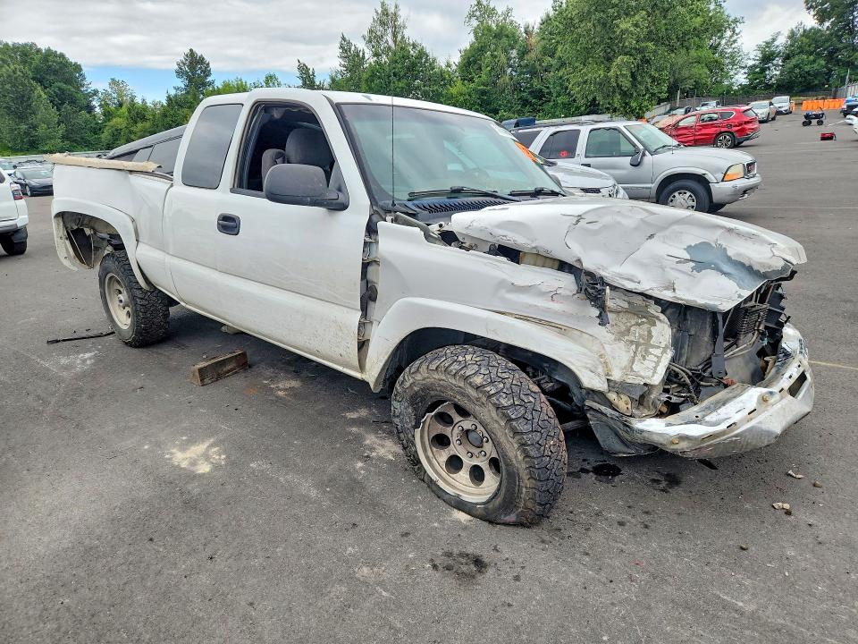 Foto 4 de la subasta – 2005 CHEVROLET SILVERADO con VIN 2GCEK19B051298135