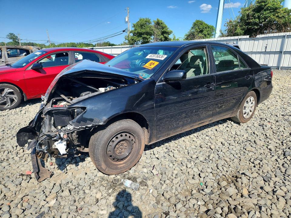 TOYOTA CAMRY 2005 with VIN 4T1BE32K05U594255 - Photo from auction