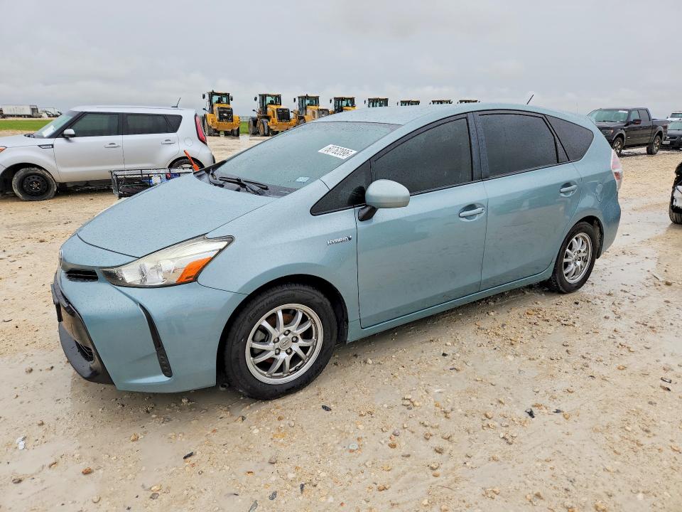 TOYOTA PRIUS V 2015 with VIN JTDZN3EUXFJ039252 - Photo from auction