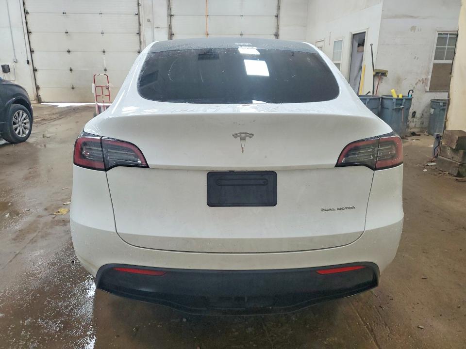 Photo 6 from auction – 2023 TESLA MODEL Y with VIN 7SAYGDEE5PF610775