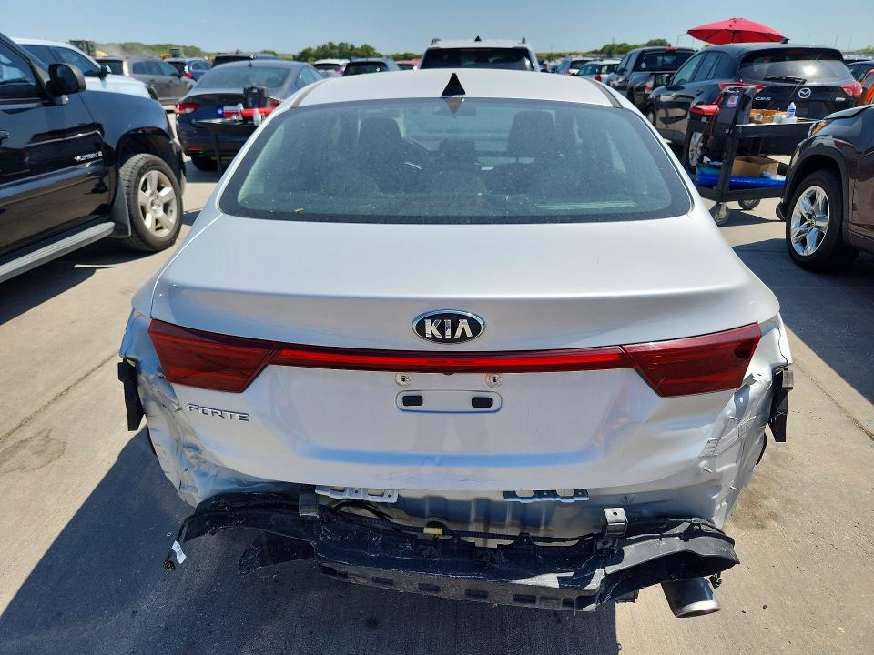 Photo 6 from auction – 2020 KIA FORTE with VIN 3KPF24AD5LE186739