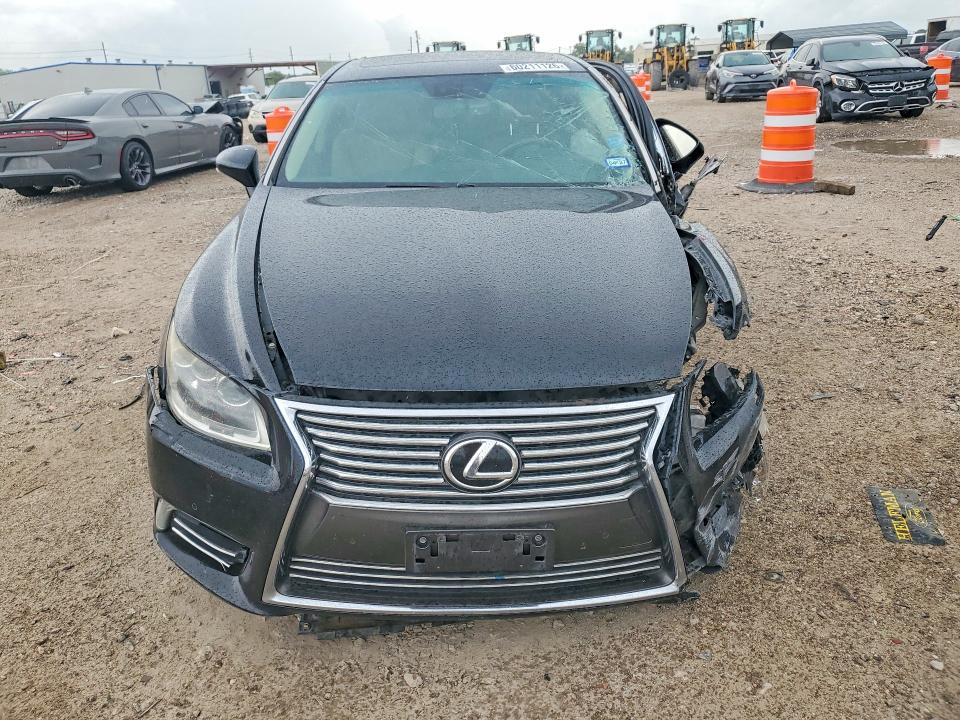 Photo 5 from auction – 2013 LEXUS LS with VIN JTHBL5EF2D5124482