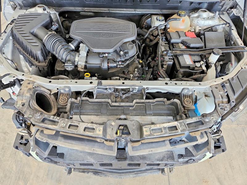 Photo 11 from auction – 2020 CHEVROLET BLAZER with VIN 3GNKBHRS8LS637938