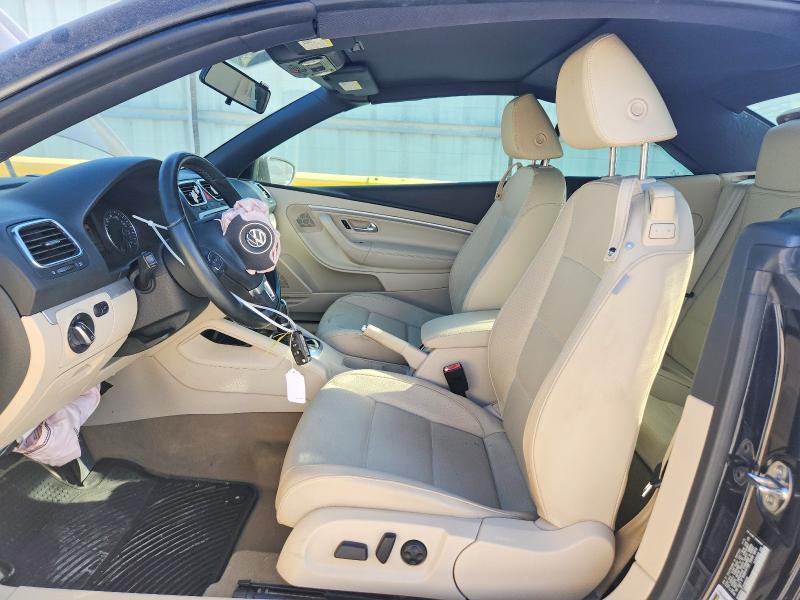 Photo 7 from auction – 2015 VOLKSWAGEN EOS with VIN WVWBW8AH7FV002236
