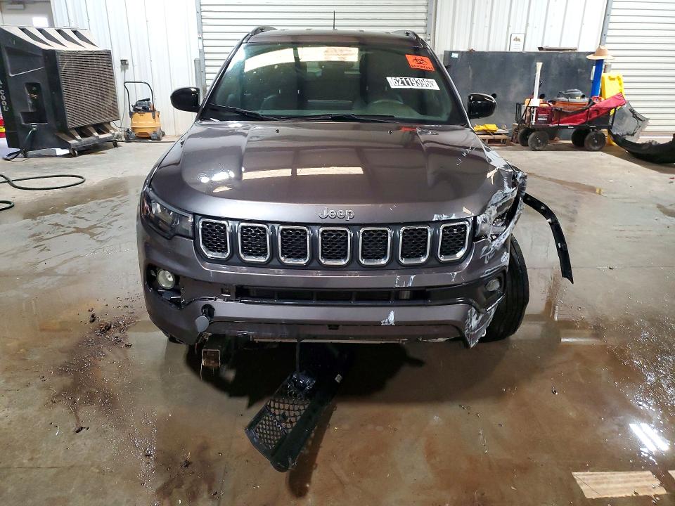 Photo 5 from auction – 2024 JEEP COMPASS with VIN 3C4NJDBNXRT584409