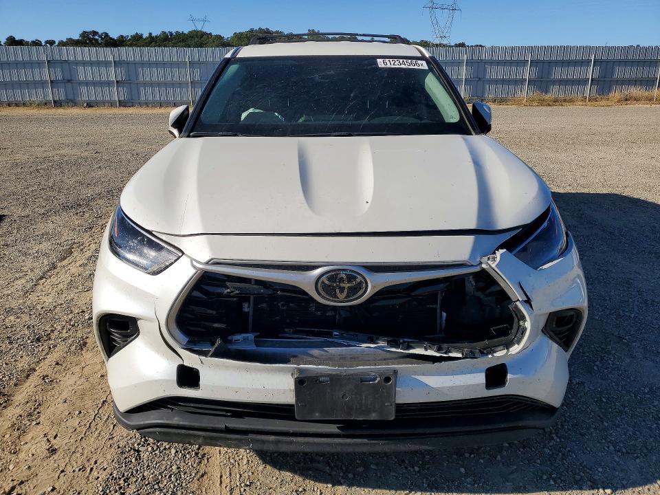 Photo 5 from auction – 2021 TOYOTA HIGHLANDER with VIN 5TDZZRAH2MS532777