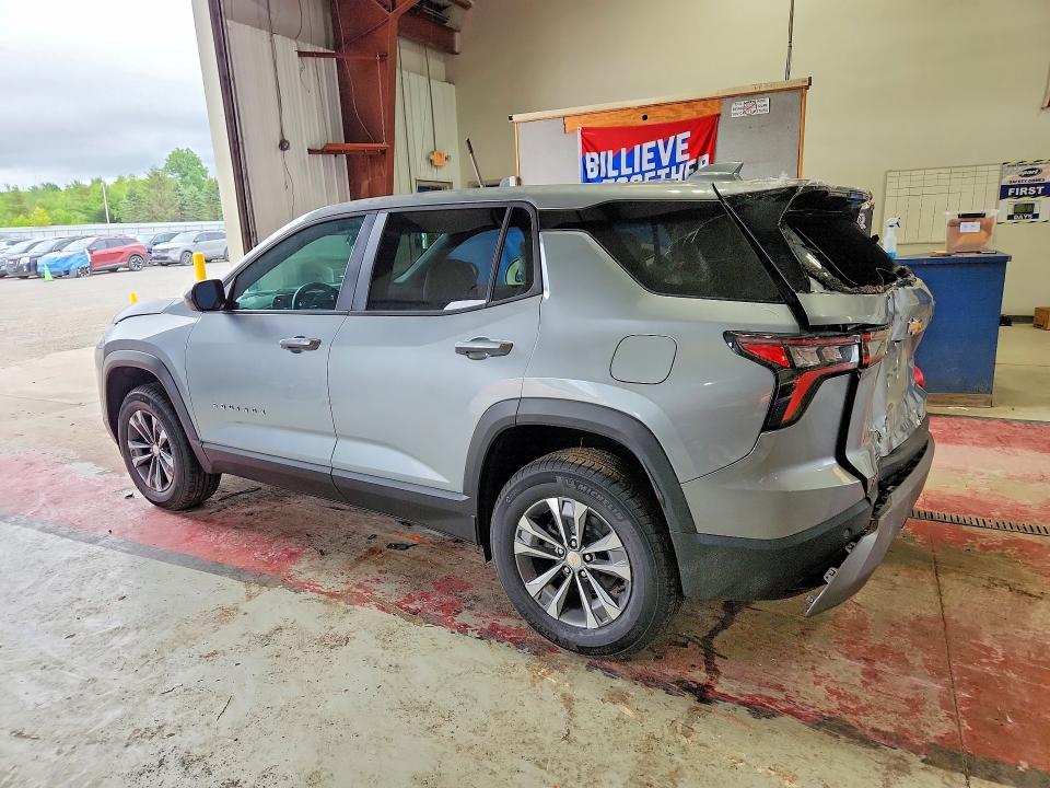 Photo 2 from auction – 2026 CHEVROLET EQUINOX with VIN 3GNAXPEG8TL421056