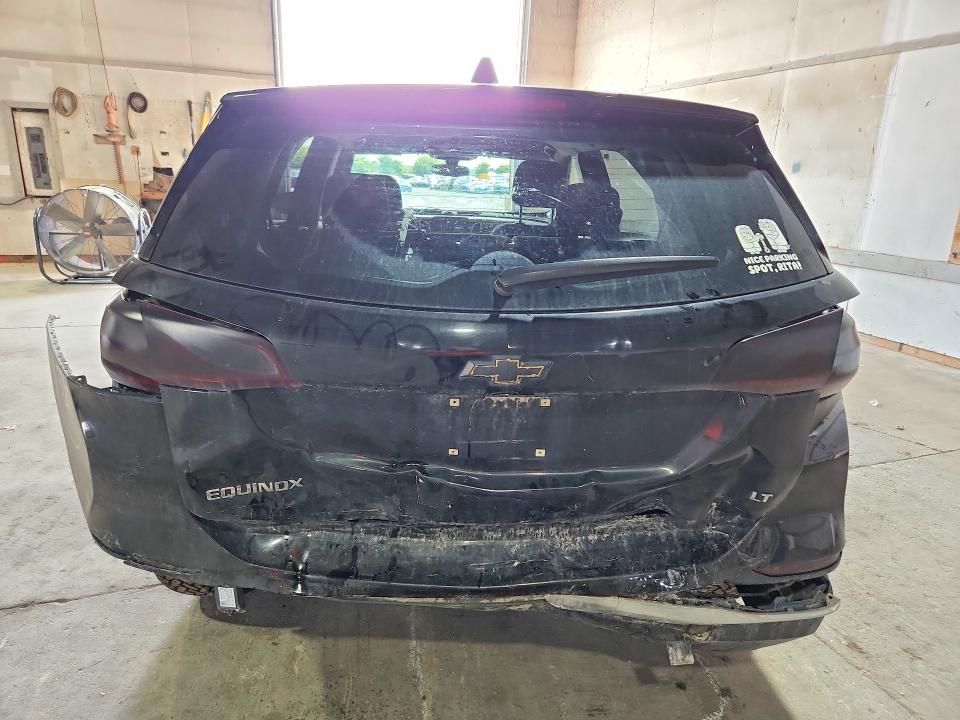 Photo 6 from auction – 2018 CHEVROLET EQUINOX with VIN 2GNAXJEV8J6256008