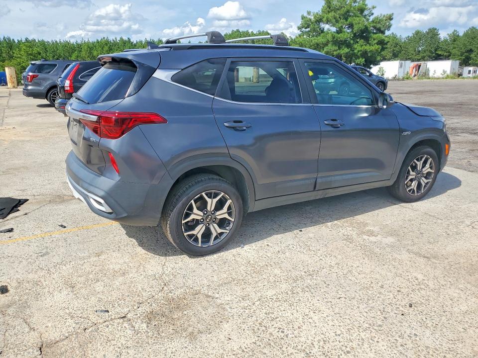 Photo 3 from auction – 2021 KIA SELTOS with VIN KNDERCAA4M7104122