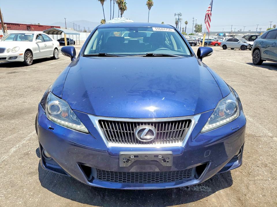 Photo 5 from auction – 2012 LEXUS IS with VIN JTHBE5C25C5028645