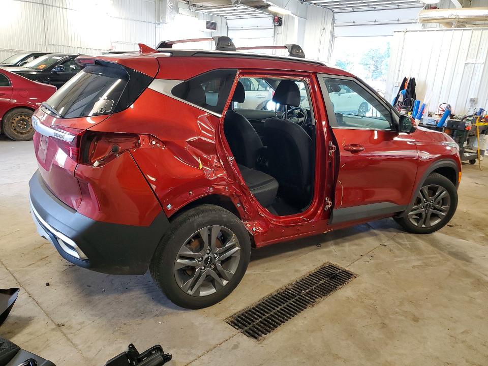 Foto 3 de la subasta – 2022 KIA SELTOS con VIN KNDEUCAA8N7317817