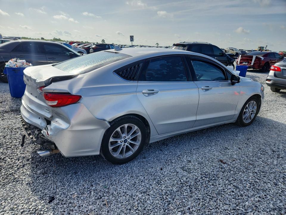 Photo 3 from auction – 2019 FORD FUSION with VIN 3FA6P0HD9KR229377