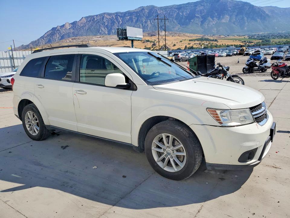 Photo 4 from auction – 2015 DODGE JOURNEY with VIN 3C4PDDBG9FT578792