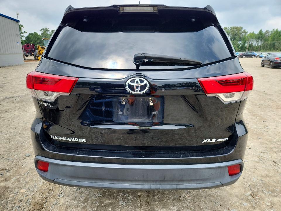 Photo 6 from auction – 2017 TOYOTA HIGHLANDER with VIN 5TDJZRFH9HS460911