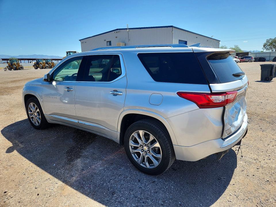Photo 2 from auction – 2019 CHEVROLET TRAVERSE with VIN 1GNERKKW8KJ226218
