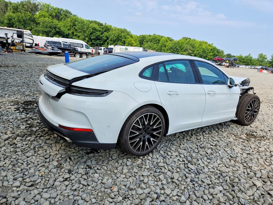 صورة رقم 3 من المزاد - 2024 PORSCHE PANAMERA مع VIN WP0AA2YA7RL004892