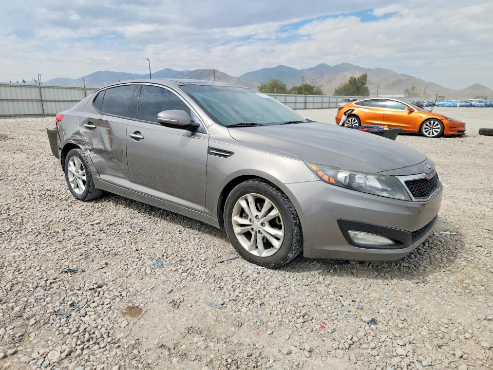 Photo 4 from auction – 2013 KIA OPTIMA with VIN 5XXGN4A72DG175650