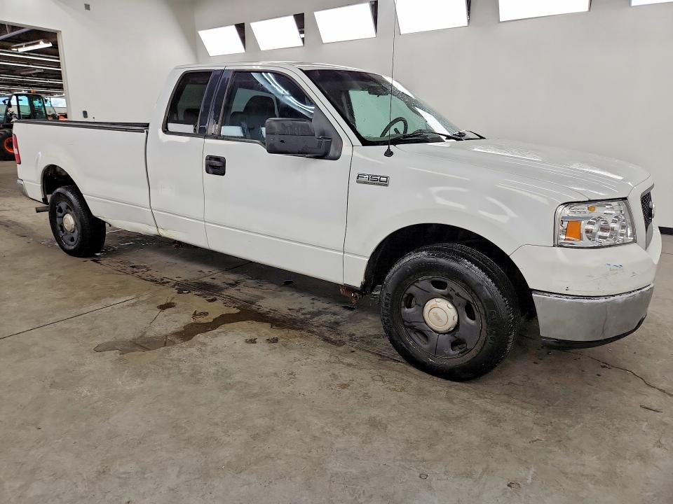 Photo 4 from auction – 2006 FORD F150 with VIN 1FTVX12506NA39585