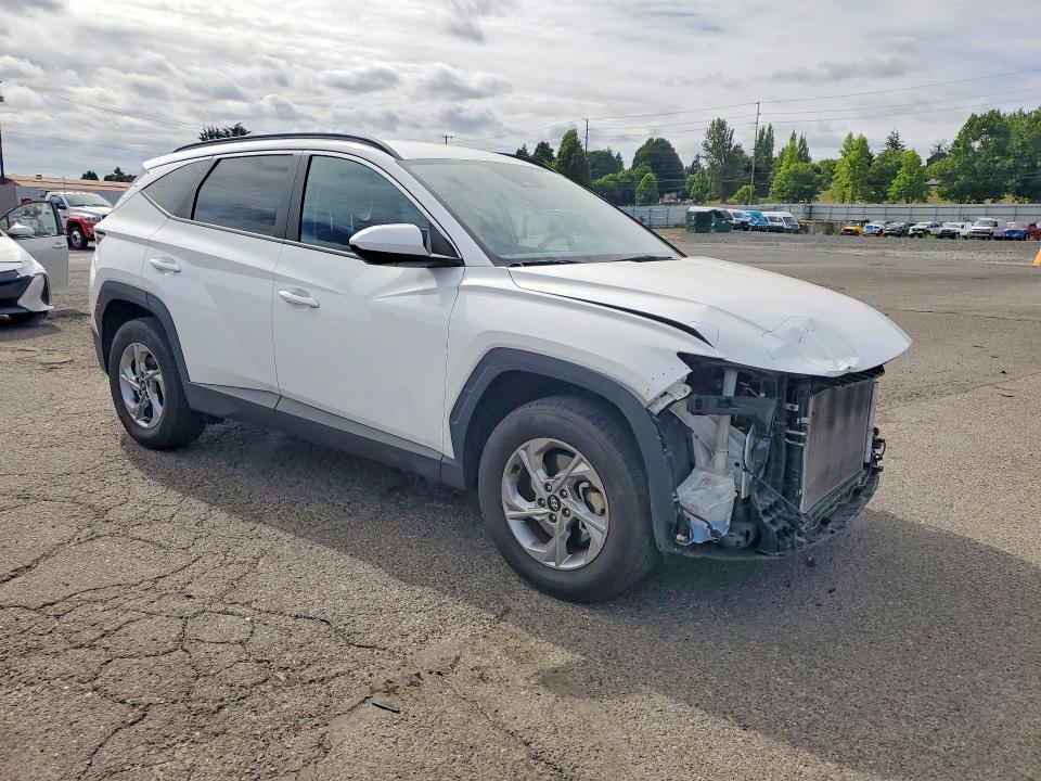 Photo 4 from auction – 2024 HYUNDAI TUCSON with VIN 5NMJBCDE0RH384526