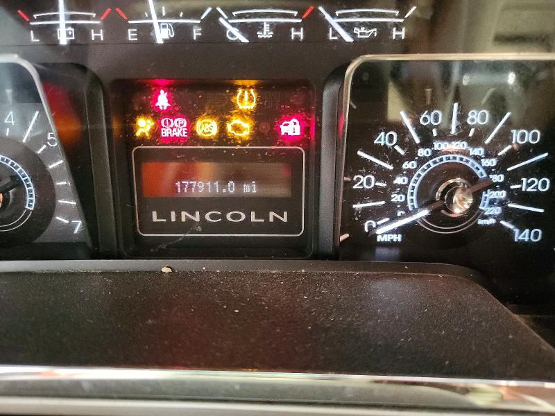 Photo 13 from auction – 2008 LINCOLN NAVIGATOR with VIN 5LMFU28588LJ21601