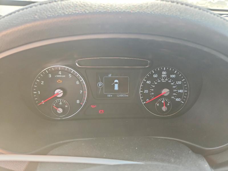 Photo 9 from auction – 2016 KIA SORENTO with VIN 5XYPG4A30GG096470