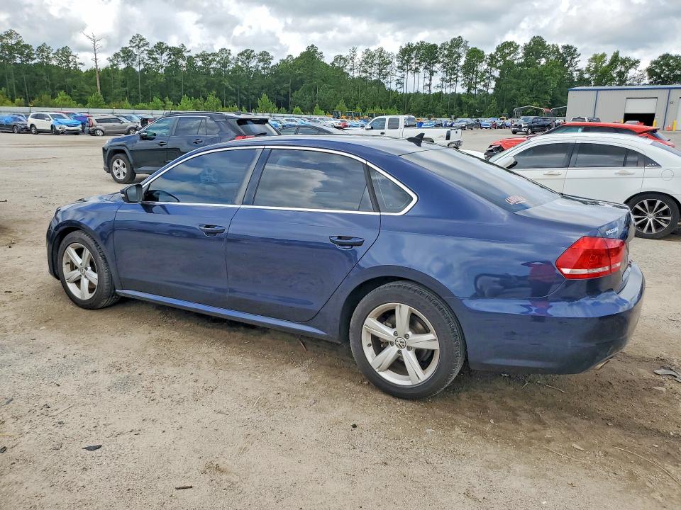 Photo 2 from auction – 2013 VOLKSWAGEN PASSAT with VIN 1VWBH7A38DC140401