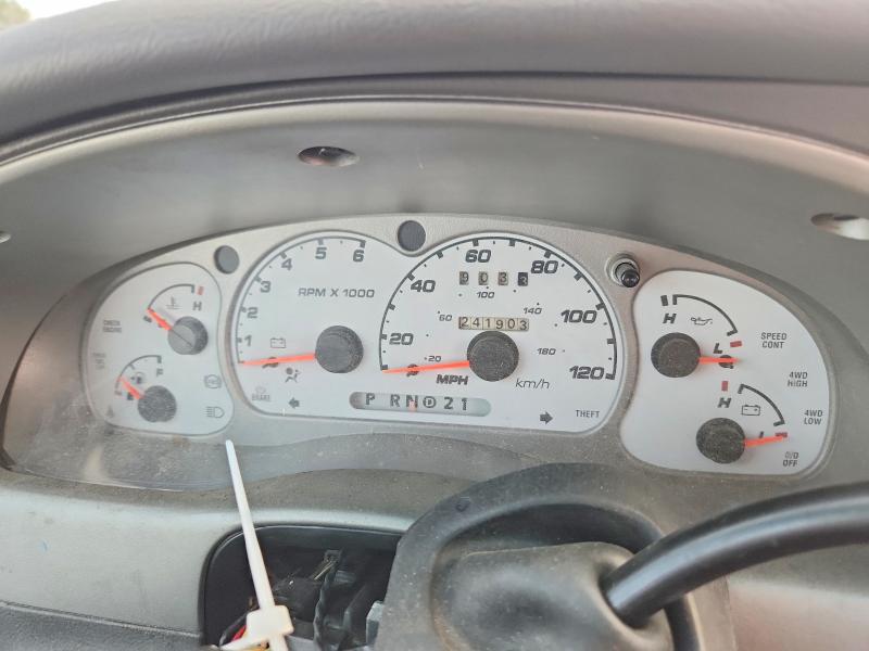 Photo 9 from auction – 2002 FORD EXPLORER SPORT TRAC with VIN 1FMZU77E92UD71056