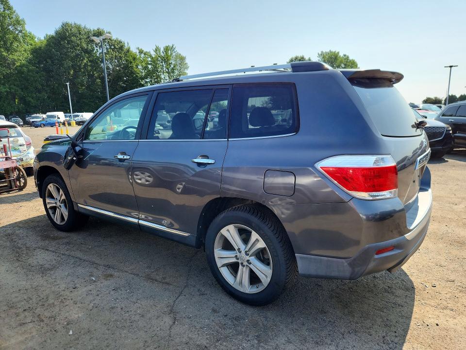 Фото 2 с аукциона – 2012 TOYOTA HIGHLANDER с VIN 5TDYK3EHXCS067526